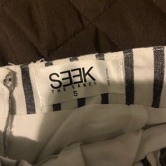 NWOT LF Stripe Shorts - Picture 4 of 4